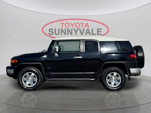 Used 2008 Toyota FJ Cruiser 4WD image 6