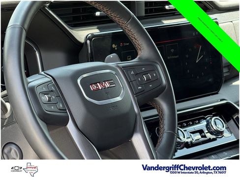 Used 2025 GMC Sierra 1500 AT4 w/ AT4 Premium Package AWD/4WD image 10