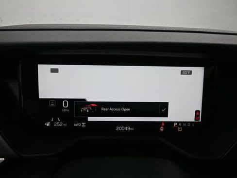 Used 2025 GMC Acadia Elevation image 18