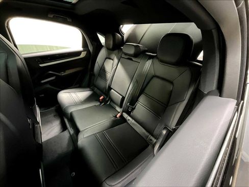 New 2026 Porsche Cayenne Coupe AWD/4WD image 25