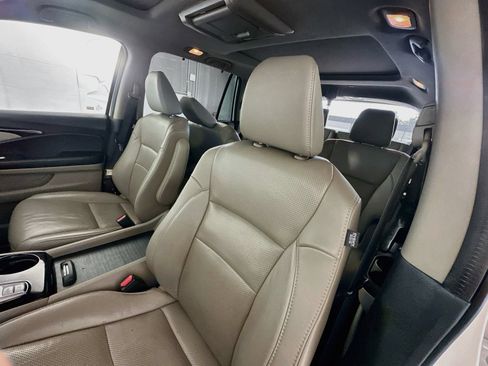 Used 2018 Honda Pilot Elite image 21