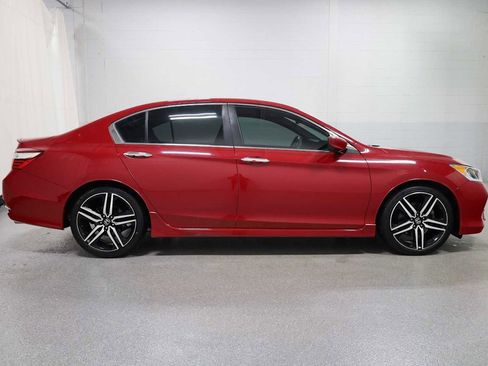Used 2016 Honda Accord Sport image 10