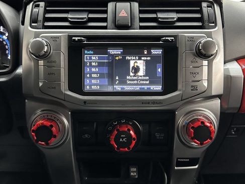 Used 2018 Toyota 4Runner SR5 image 28