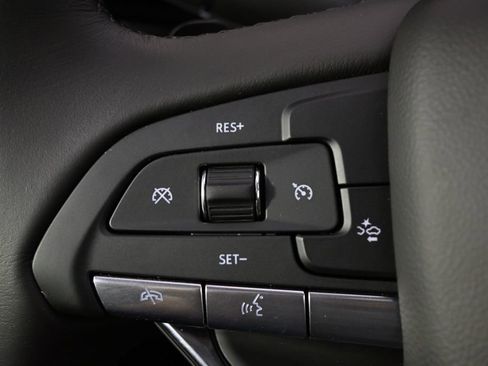 New 2025 Cadillac XT6 Luxury image 33