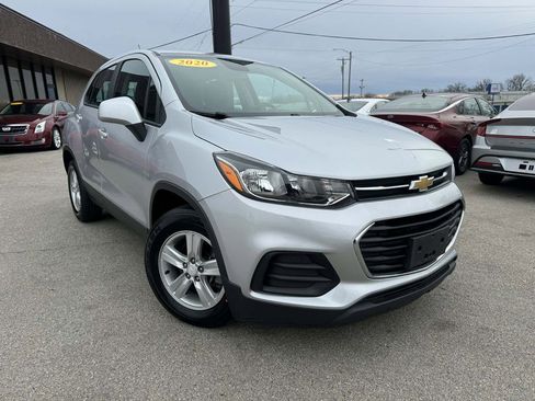 Used 2020 Chevrolet Trax LS image 2