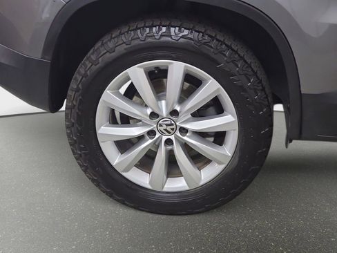Used 2011 Volkswagen Tiguan SE AWD/4WD image 31