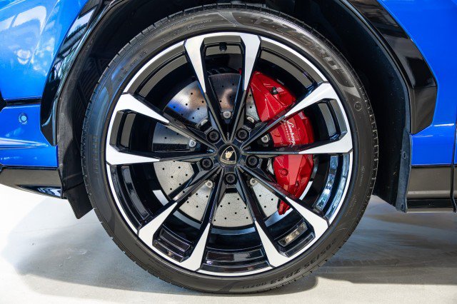 Used 2023 Lamborghini Urus S AWD/4WD image 39