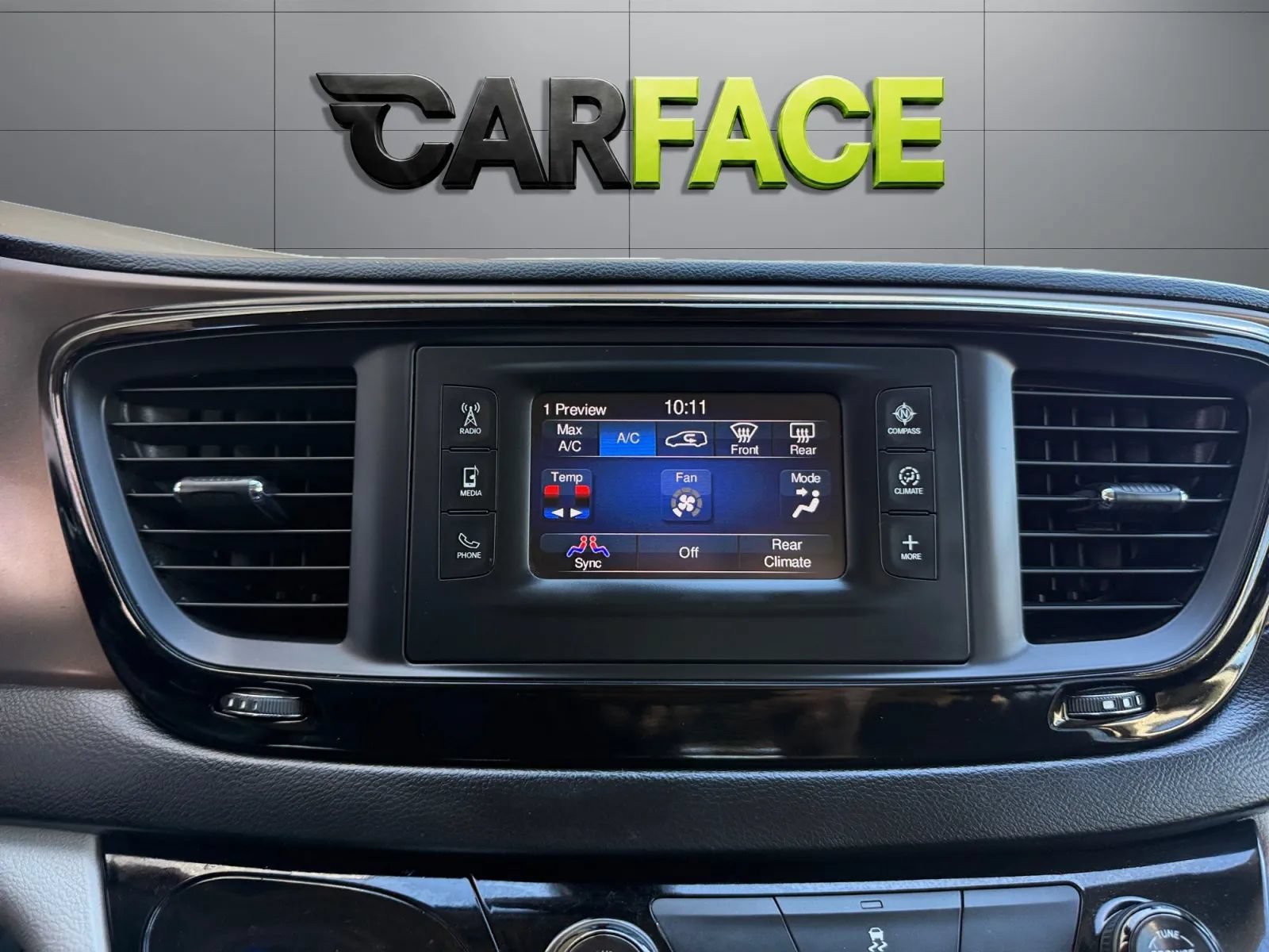 Used 2017 Chrysler Pacifica Touring FWD image 34