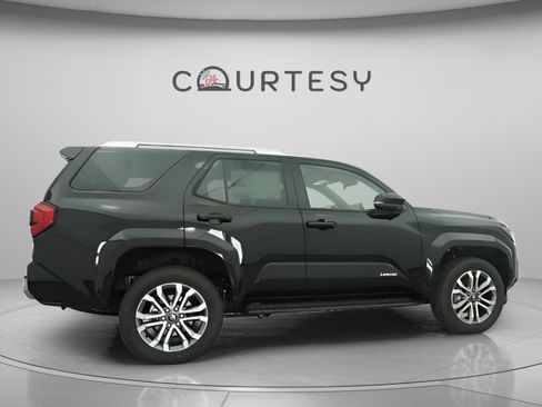 Used 2026 Toyota 4Runner Limited image 26