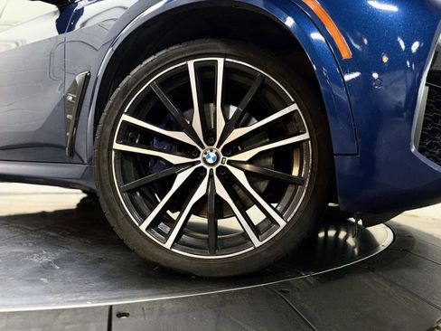 Used 2019 BMW X5 xDrive50i w/ M Sport Package image 10