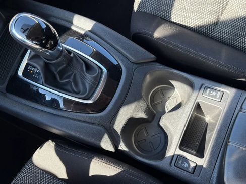 Used 2017 Nissan Rogue Sport SV w/ SV Premium Package image 21