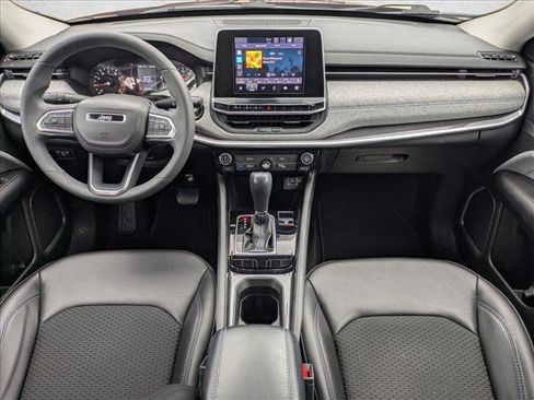 Used 2022 Jeep Compass Latitude image 16