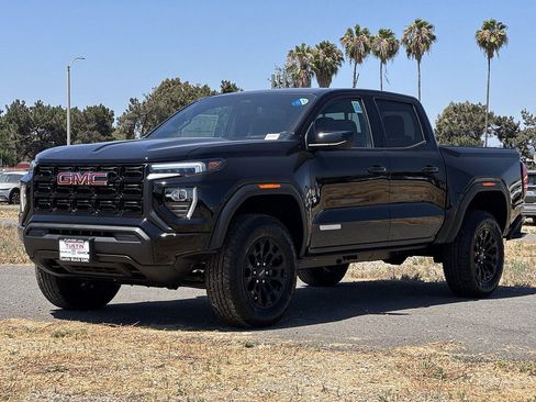 New 2026 GMC Canyon Elevation RWD image 6