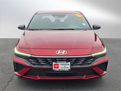 Used 2025 Hyundai Elantra Sport image 8
