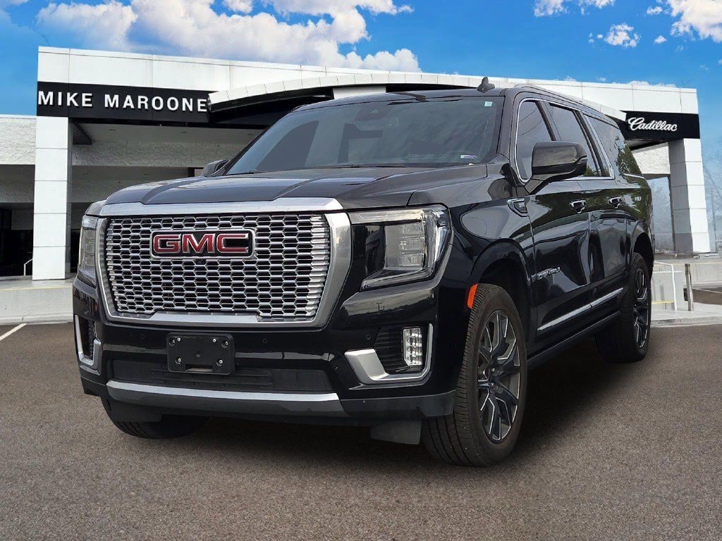 Certified 2024 GMC Yukon XL Denali AWD/4WD image 1