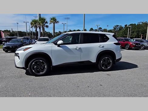 New 2026 Nissan Rogue SV image 24