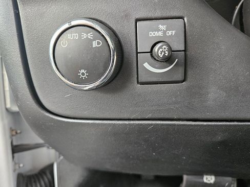 Used 2018 Chevrolet Express 4500 w/ Shuttle Bus Package RWD image 43