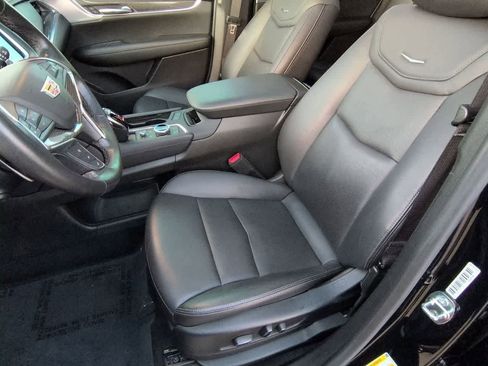 Used 2023 Cadillac XT5 Sportv w/ Technology Package image 16