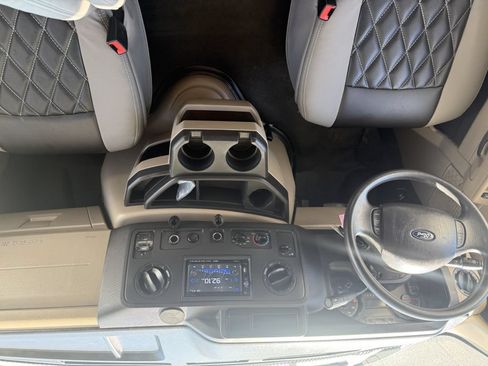 Used 2017 Ford E-450 and Econoline 450 Super Duty w/ Motorhome Prep Package RWD image 33