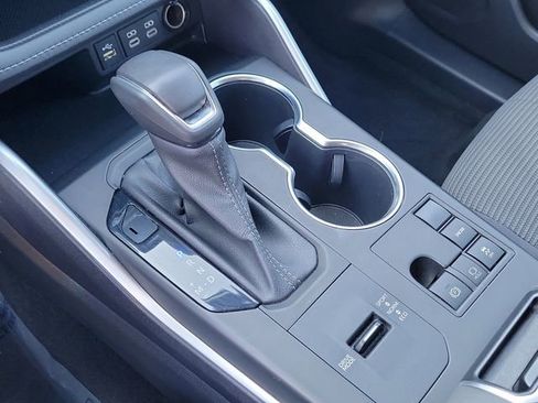 Used 2023 Toyota Highlander LE image 33