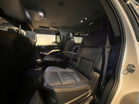 Used 2020 GMC Yukon SLT w/ Premium Edition image 24