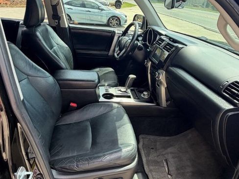 Used 2011 Toyota 4Runner Limited AWD/4WD image 12