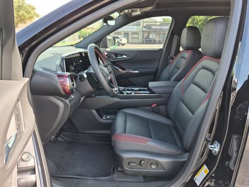 Certified 2025 Chevrolet Equinox RS w/ Convenience Package III FWD image 18
