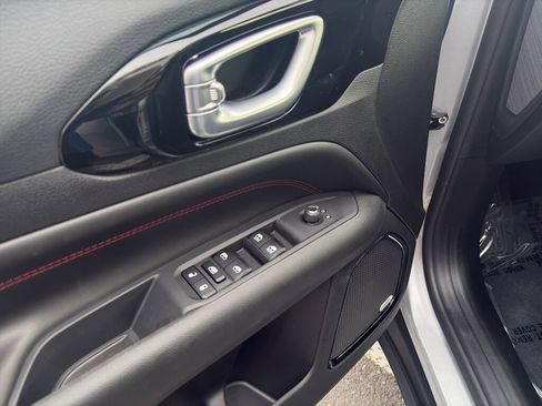 New 2026 Jeep Compass Trailhawk image 7