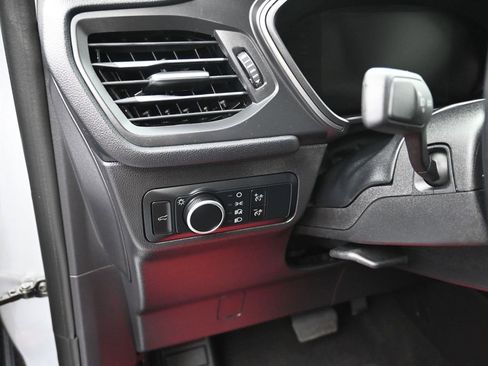 Used 2024 Ford Escape Active image 12