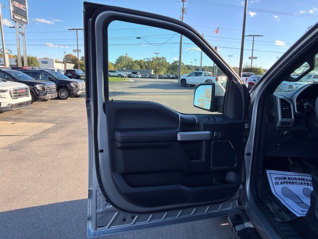 Used 2020 Ford F150 Lariat w/ Equipment Group 502A Luxury AWD/4WD image 13