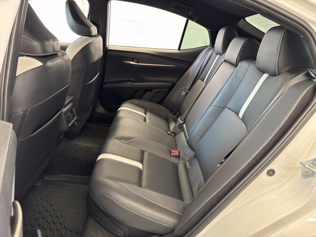 Used 2026 Toyota Camry SE w/ Multimedia Upgrade Package FWD image 36