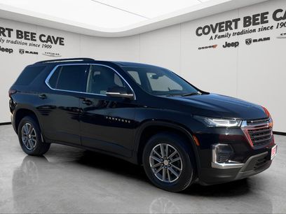 Used 2023 Chevrolet Traverse LT