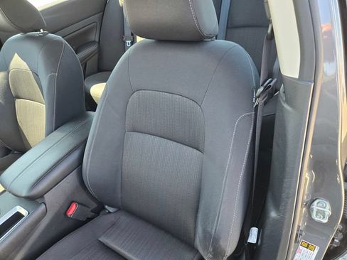 Used 2025 Nissan Altima 2.5 SV FWD image 14