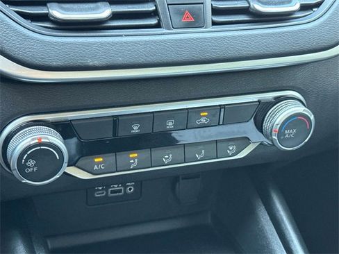 Certified 2022 Nissan Altima 2.5 SR image 13