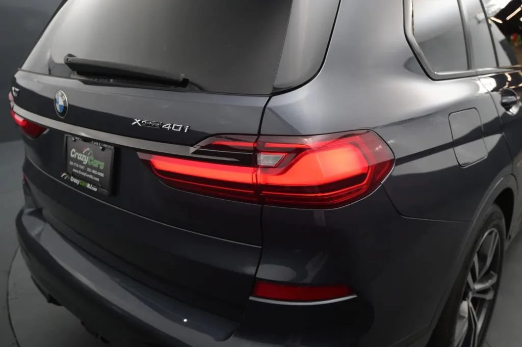 Used 2021 BMW X7 xDrive40i w/ M Sport Package AWD/4WD image 16