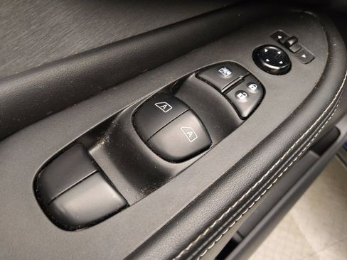 Used 2022 Nissan Murano S image 27