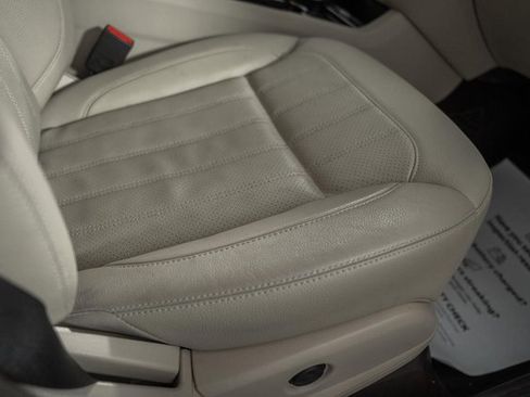 Used 2017 Mercedes-Benz GLS 450 4MATIC image 38