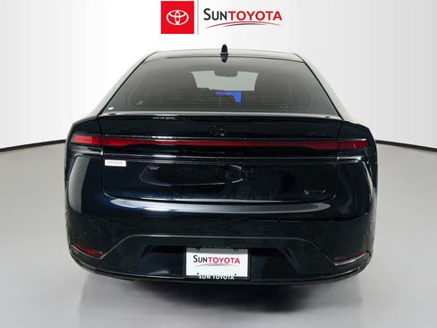 Used 2026 Toyota Prius FWD image 5