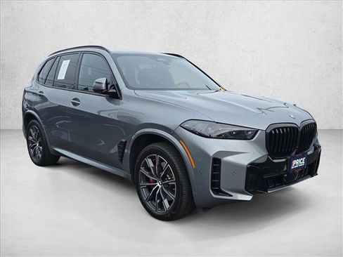Used 2025 BMW X5 xDrive40i w/ M Sport Package image 3
