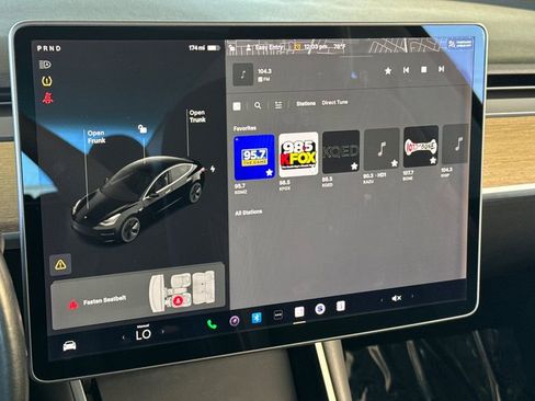 Used 2018 Tesla Model 3 Long Range AWD/4WD image 16