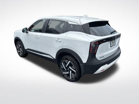Certified 2025 Nissan Kicks SV FWD image 3