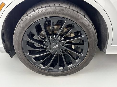 Used 2022 Lincoln Aviator Reserve w/ Equipment Group 201A RWD image 32