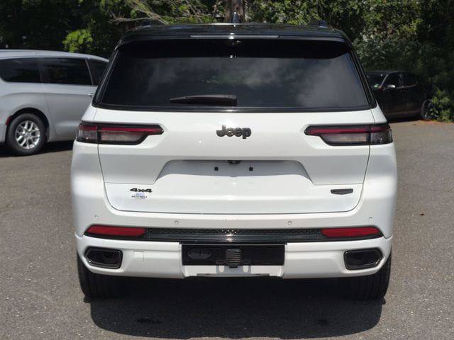 Certified 2023 Jeep Grand Cherokee L Summit AWD/4WD image 7