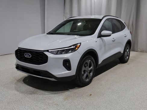 Used 2025 Ford Escape ST-Line Select AWD/4WD image 6