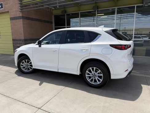 Used 2025 MAZDA CX-5 AWD 2.5 S w/ Preferred Package image 5