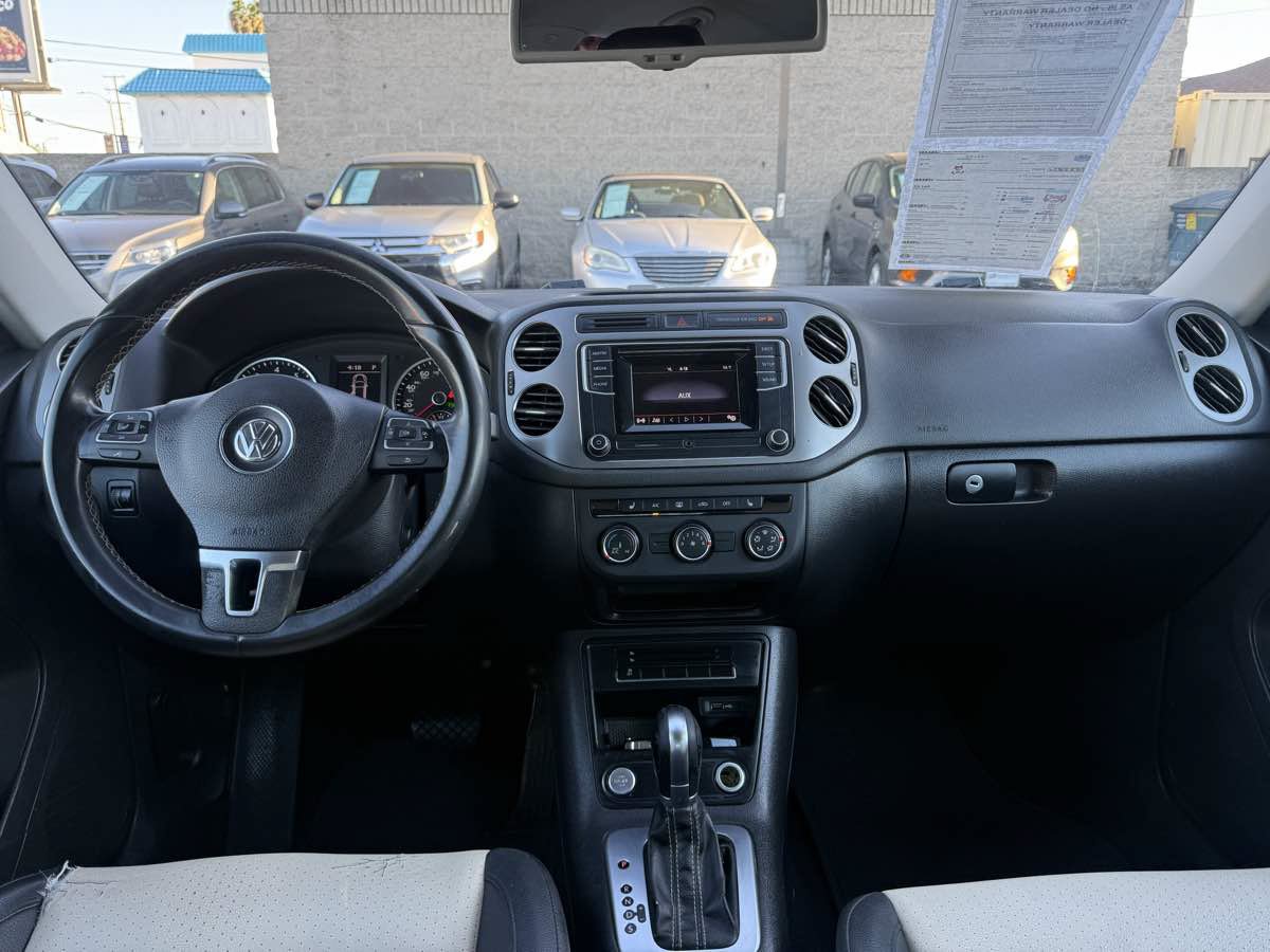 Used 2016 Volkswagen Tiguan S FWD image 22