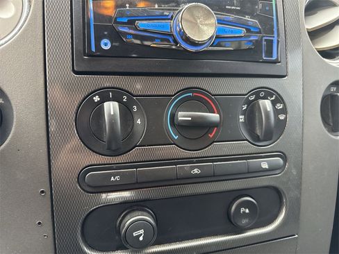 Used 2005 Ford F150 FX4 image 17