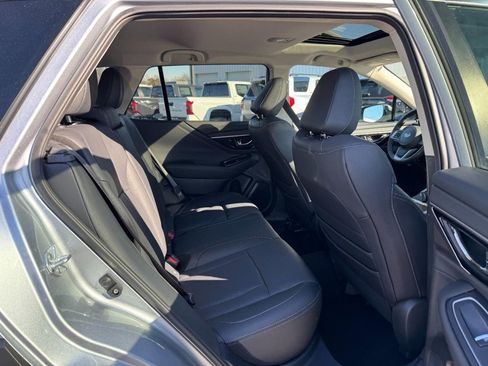 Used 2023 Subaru Outback Limited XT w/ Popular Package #2 image 10