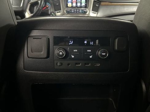 Certified 2019 GMC Yukon Denali w/ Denali Ultimate Package image 22