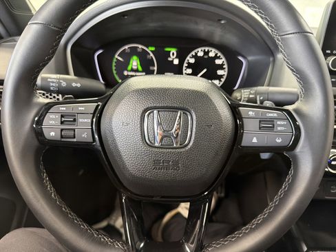 Used 2025 Honda Civic Sport image 25